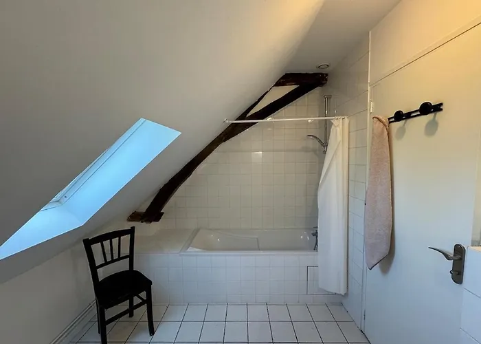 Corps De Ferme Rehabilite En Mayenne *